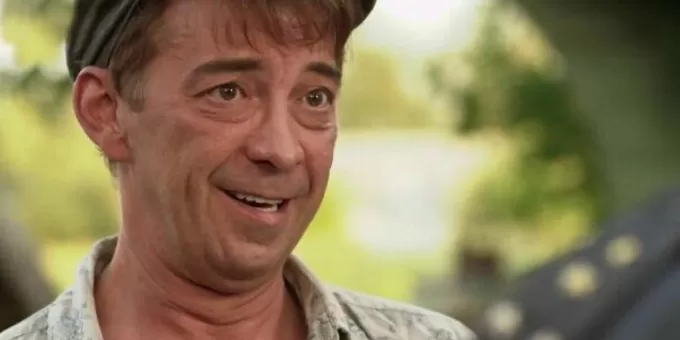 Бросил жену ради звезды: как живет Митяй из «Сватов»