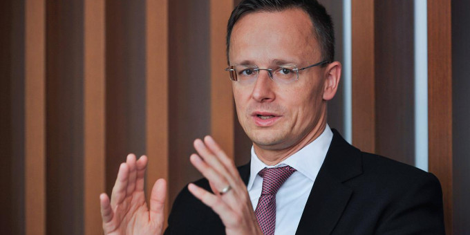 Как Европа теперь просит Украину о российской нефти