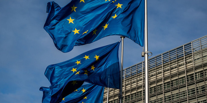 Европу призвали снять антироссийские санкции из-за войны в Иране