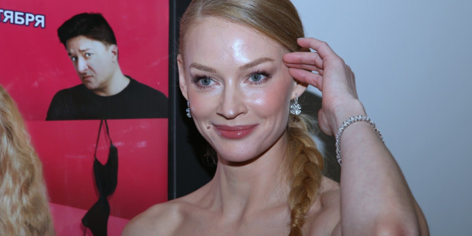 Мать проговорилась о тайной свадьбе Ходченковой