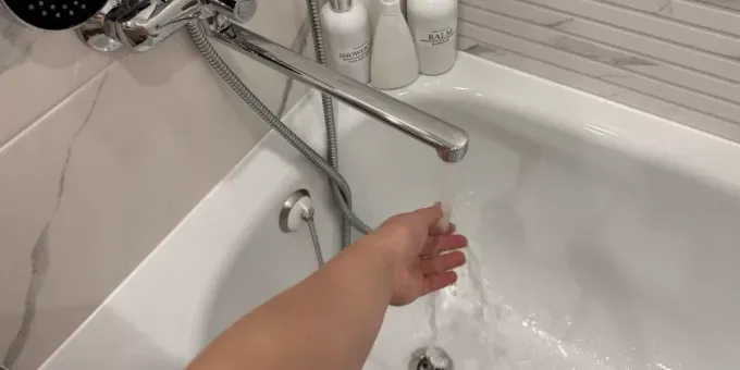 Пара ложек этого в слив: канализация больше не засорится