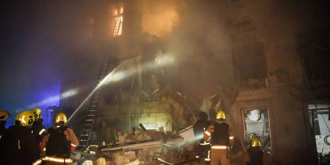 Удар по штабам СБУ: ПВО Киева разгромила жилой центр Одессы