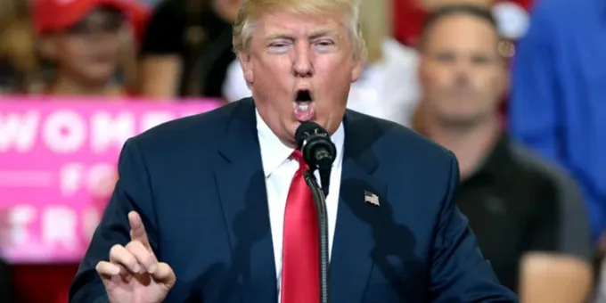 «Уберите его»: на Западе сообщили о нервном срыве Трампа