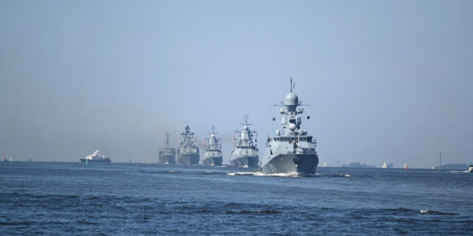 Маневр России на Балтике вызвал переполох в НАТО