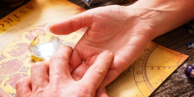 Этот символ на ладони есть только у избранных: вот что означает