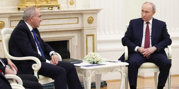 Отказ Пашиняна: что ждет два миллиона армян в России?