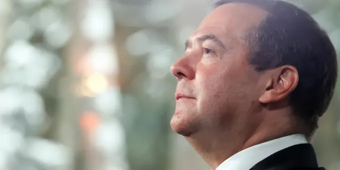 «Это сигнал»: в Германии занервничали из-за слов Медведева