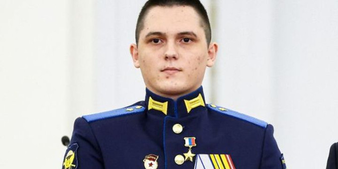 Герой России сел в чужое авто: мать раскрыла странную деталь