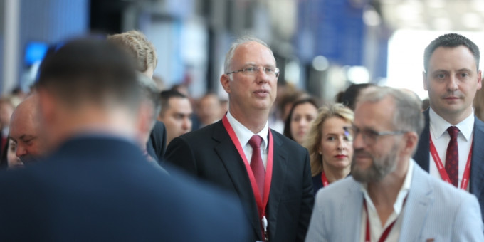 Туск пошутил над Россией — ответ Кремля привел Варшаву в ярость