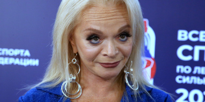 «Не может встать»: что известно о состоянии Долиной