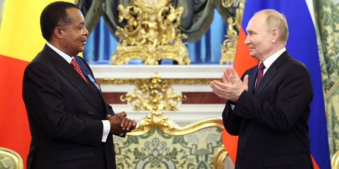 Путин превратил в шутку конфуз лидера Конго во время визита