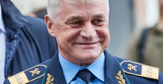 Всплыла реальная зарплата уволенного начальника метро