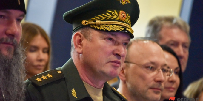 Весть о генерал-полковнике Лапине мгновенно разлетелась по стране
