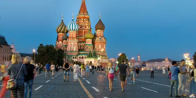 Невероятный доход: на чем РФ обогащается, пока ЕС готовит санкции