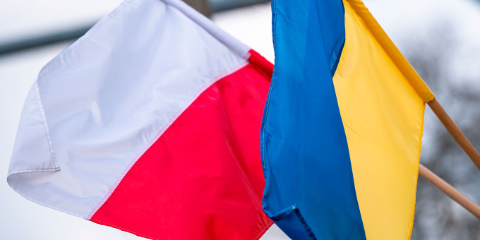 Срочно переобулись: Украина «сдалась» Польше
