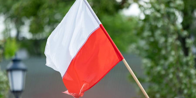 Польский политик Толвиньский отправил гумпомощь бойцам ВС РФ