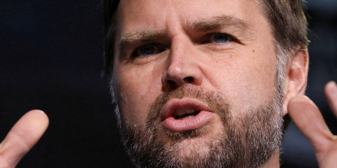 Вице-президент США высказался о скрываемых властями останках инопланетян