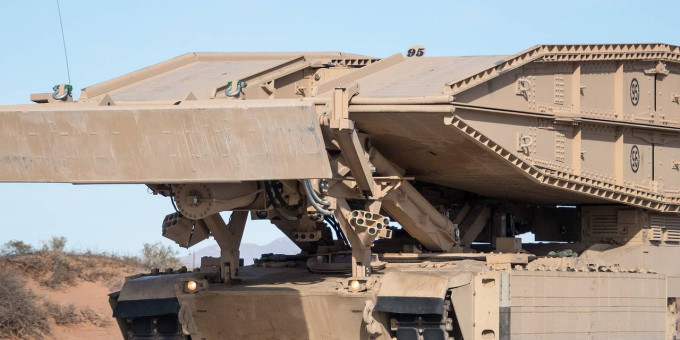 Страна-сосед России купила штурмовые мосты на базе Abrams