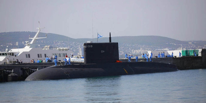 DM: российский военный корабль заметили у берегов Британии