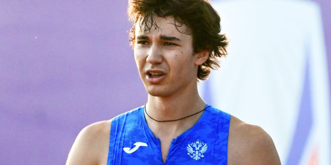 18-летнего чемпиона России дисквалифицировали после победы с рекордом