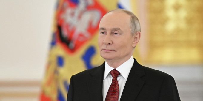 Экс-посол ФРГ в России выразил восхищение физической подготовкой Путина