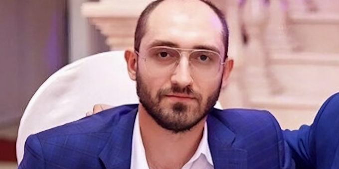 Ревнивец зарезал беременную жену в Москве: что известно