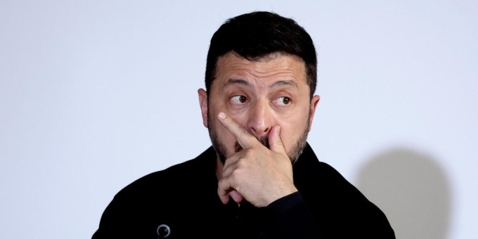 Лепить из Украины "героя" Западу все сложнее. Карточный домик рушится (L'AntiDiplomatico, Италия)
