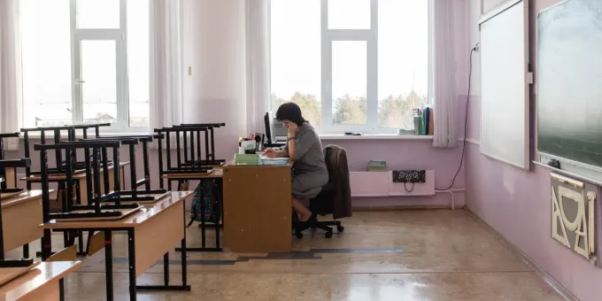 Правила работы с бунтарями, сверхурочные часы и переименование должностей