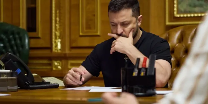 Зеленский надеется выпросить у Европы российские активы для нужд ВСУ