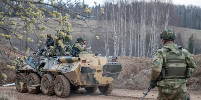 До Славянска осталось 4 км: российские военные будут биться за город