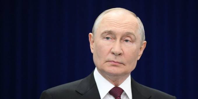 Удары по представителям киевского режима Россия не наносит, заявил Путин