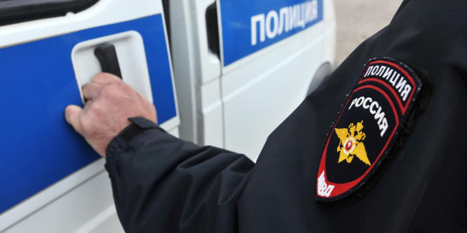 В Петербурге продавец вызвала полицию, увидев ушедших из детсада детей
