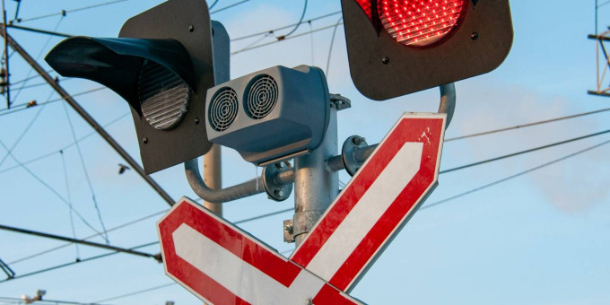 ВСУ атаковали железную дорогу в российском регионе во время движения поезда