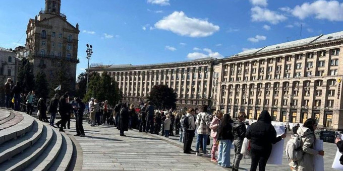 Экс-премьер Украины отреагировал на требование мира на акции в центре Киева
