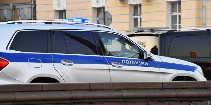 В Ленинградской области проверяют информацию о найденном в подъезде ребенке