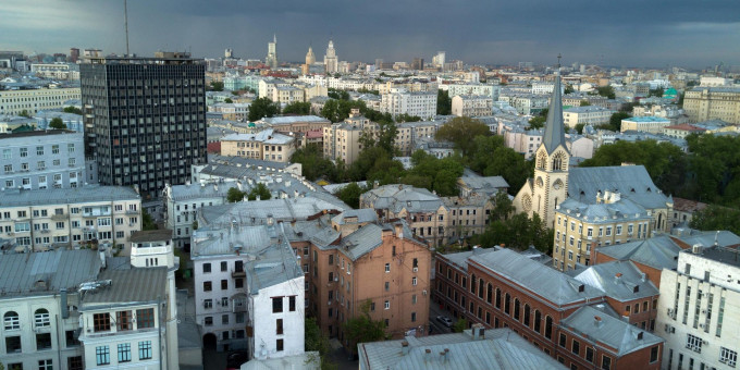 Менее 10 тысяч квартир в Москве сдают по зарегистрированным договорам
